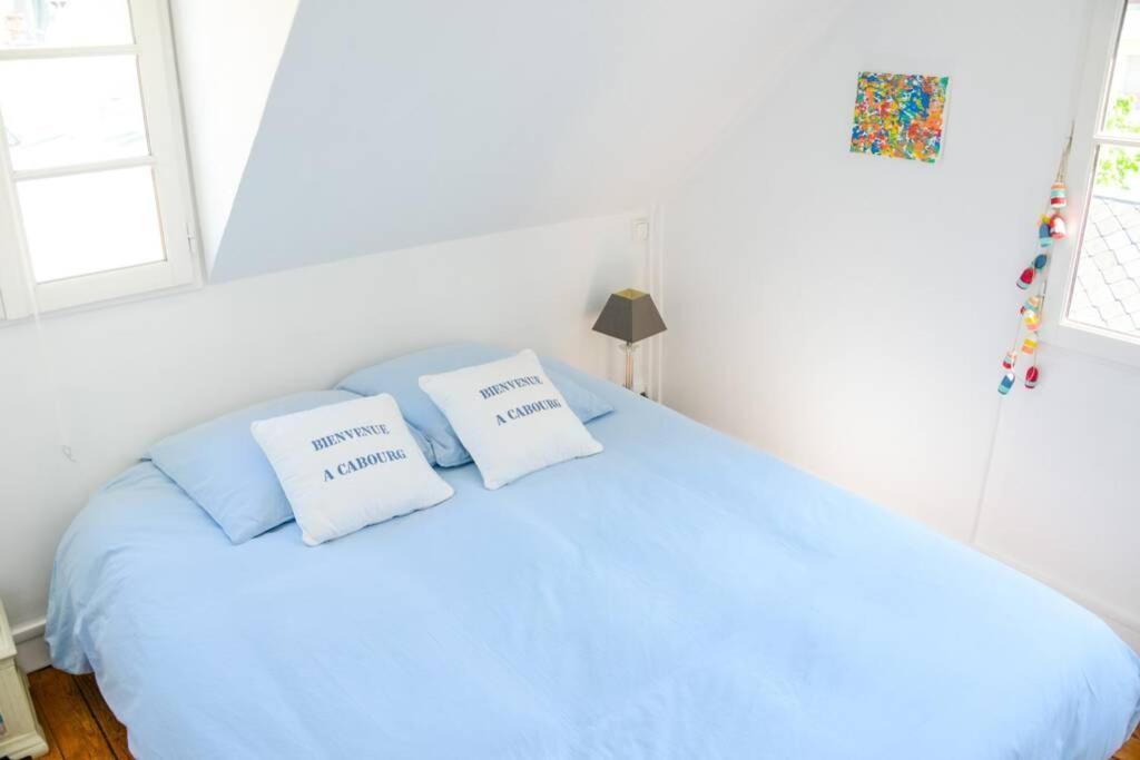 La maison bleue Cabourg Extérieur photo